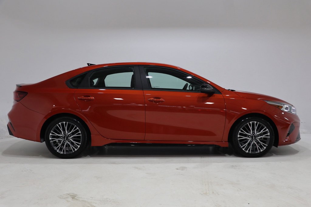 Used 2022 Kia Forte GT-Line w/ GT-Line Premium Package FWD image 8