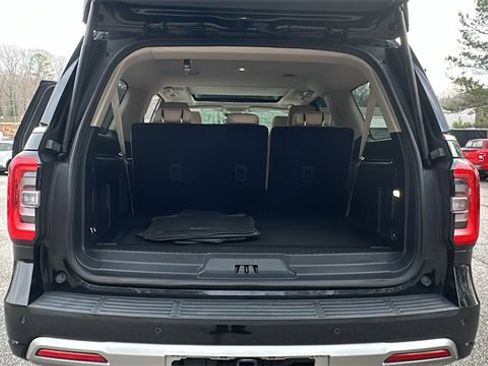 Certified 2022 Ford Expedition Max Platinum image 18