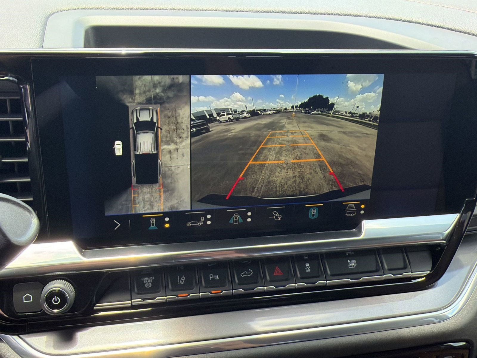 Certified 2026 Chevrolet Silverado 3500 High Country w/ Technology Package AWD/4WD image 27
