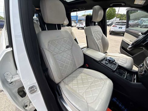 Used 2017 Mercedes-Benz GLS 550 4MATIC image 28
