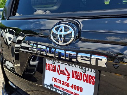 Used 2022 Toyota 4Runner TRD Sport AWD/4WD image 31