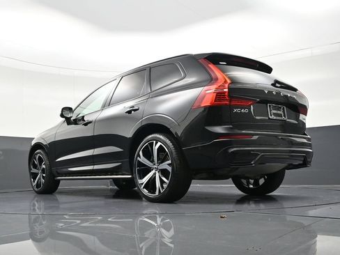 Certified 2022 Volvo XC60 B5 R-Design w/ Advanced Package image 31