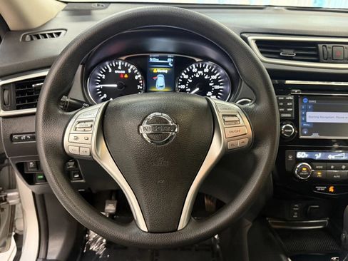 Used 2016 Nissan Rogue SV w/ SV Premium Package AWD/4WD image 31