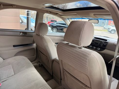 Used 2005 Toyota Camry LE image 13