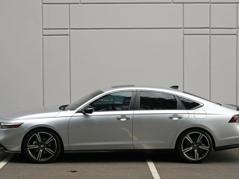 Used 2023 Honda Accord Sport image 46