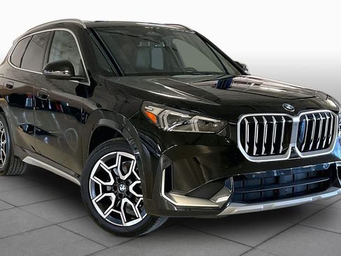 Used 2025 BMW X1 xDrive28i AWD/4WD image 2