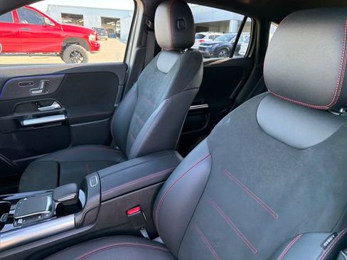 Used 2023 Mercedes-Benz GLA 250 4MATIC image 19