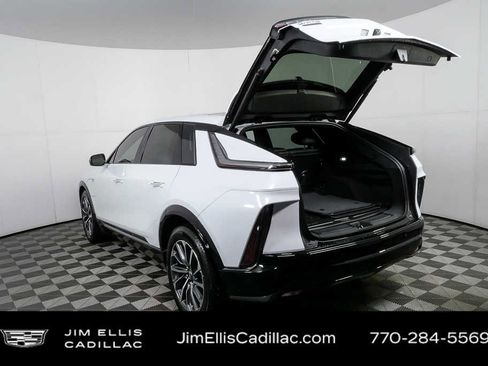 New 2026 Cadillac Lyriq Premium Sport image 33