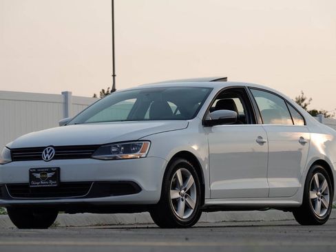 Used 2014 Volkswagen Jetta TDI FWD image 50