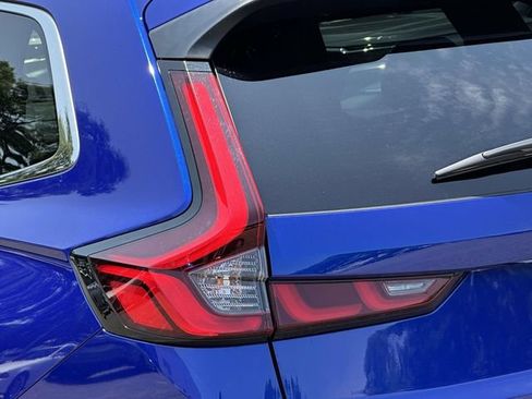 Certified 2025 Honda CR-V Sport-L image 9