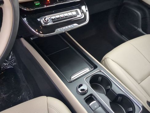 New 2026 Lincoln Corsair Reserve FWD image 20