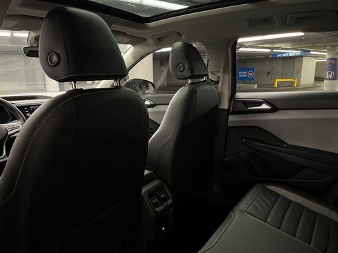Used 2022 Volkswagen Taos SEL w/ Panoramic Sunroof Package FWD image 23