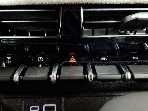 New 2026 Chevrolet Colorado ZR2 w/ Technology Package image 13