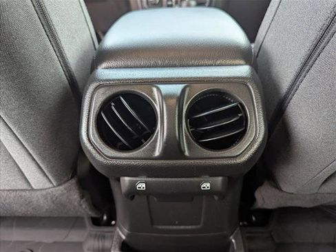 Used 2024 Jeep Wrangler Willys image 16