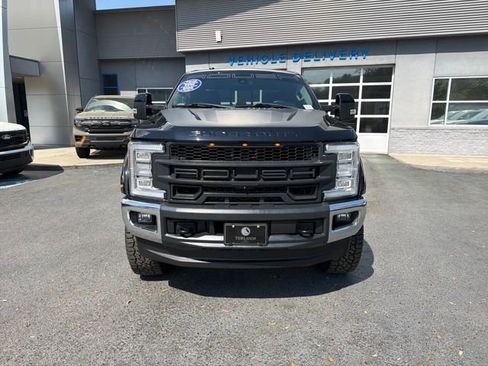 Used 2018 Ford F250 Lariat w/ Lariat Ultimate Package image 3