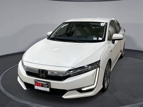 Used 2021 Honda Clarity Plug-In Hybrid image 1