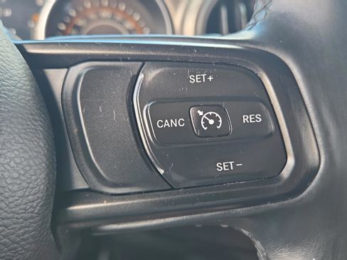 Used 2020 Jeep Wrangler Unlimited Sport S AWD/4WD image 24