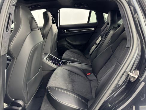 Used 2019 Porsche Panamera GTS image 44