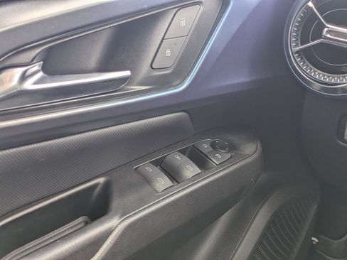 Used 2024 Chevrolet Equinox EV LT FWD image 24