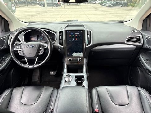 Certified 2021 Ford Edge Titanium image 7