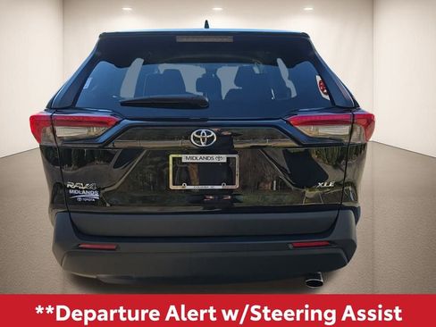 Used 2024 Toyota RAV4 XLE image 5