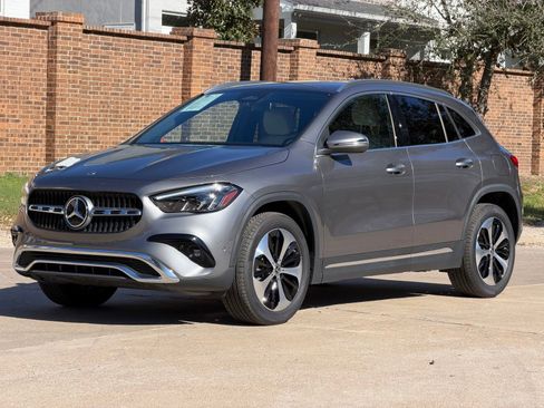 Certified 2025 Mercedes-Benz GLA 250 image 8