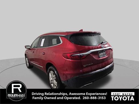 Used 2020 Buick Enclave Essence w/ Sound and Sites Package AWD/4WD image 10