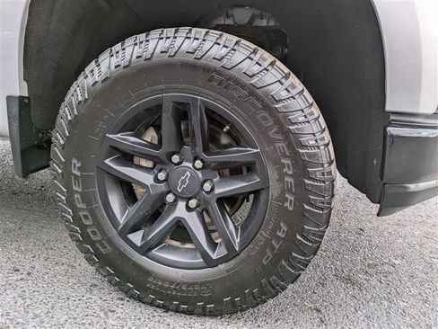 Used 2020 Chevrolet Silverado 1500 LT Trail Boss w/ Convenience Package AWD/4WD image 10