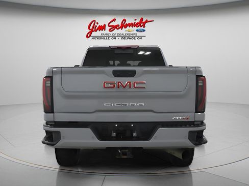 Used 2025 GMC Sierra 2500 AT4 w/ Technology Package AWD/4WD image 4