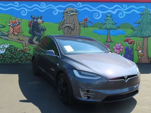 Used 2020 Tesla Model X Long Range AWD/4WD image 1