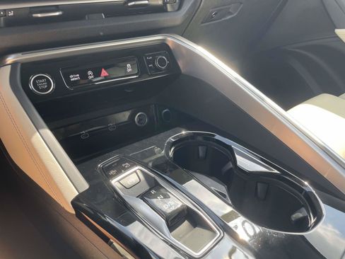 Certified 2025 Audi Q5 Prestige AWD/4WD image 30