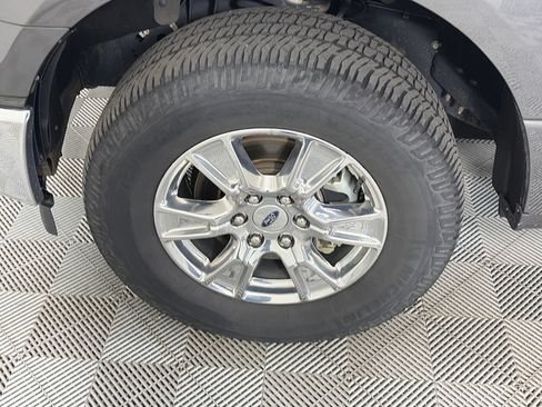 Used 2017 Ford F150 XLT w/ Equipment Group 302A Luxury AWD/4WD image 8