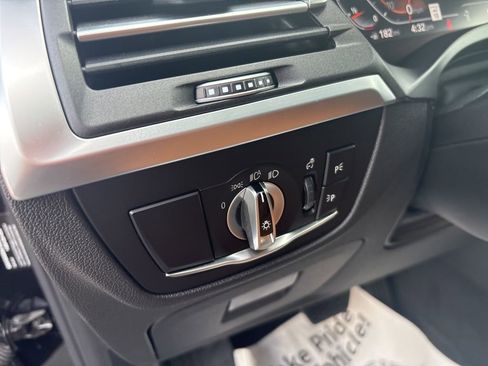 Used 2024 BMW X3 xDrive30i w/ Premium Package image 21