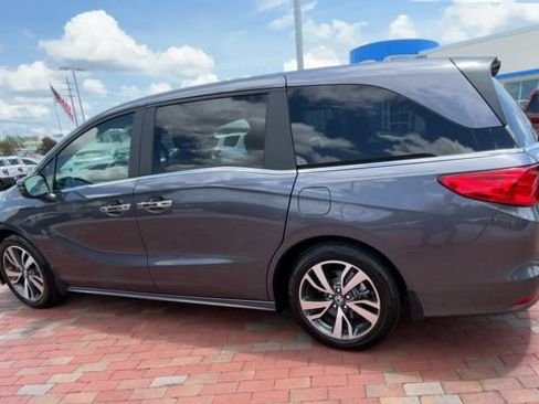 Certified 2022 Honda Odyssey Touring image 7