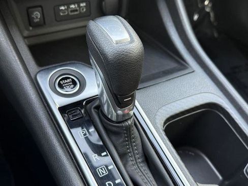 Certified 2024 Nissan Sentra SV image 25