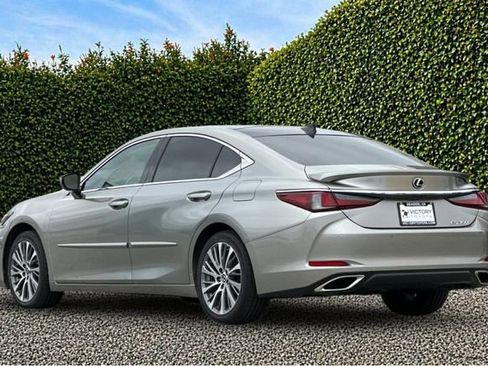Used 2021 Lexus ES 350 w/ Premium Package FWD image 6