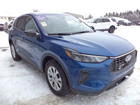 Used 2023 Ford Escape Active w/ Tech Pack #1 image 9