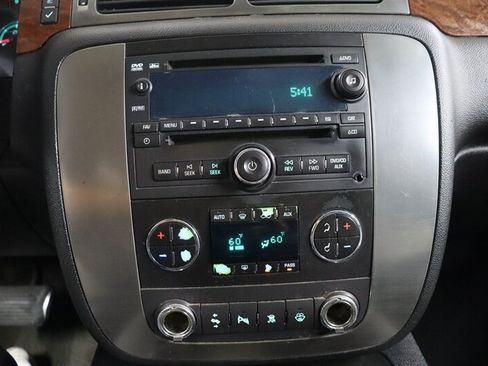 Used 2007 GMC Yukon SLT w/ SLT Preferred Equipment Group AWD/4WD image 13