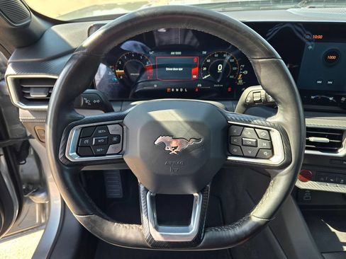 Used 2025 Ford Mustang Premium RWD image 37