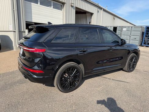 Used 2023 Lincoln Corsair Reserve w/ Equipment Group 202A AWD/4WD image 4