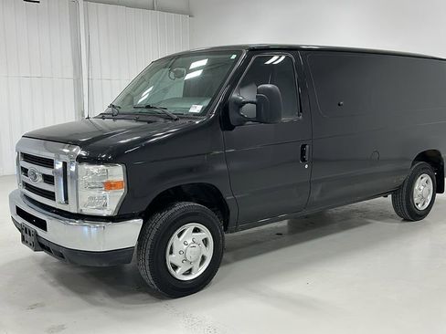 Used 2014 Ford E-150 and Econoline 150 w/ Power Group image 1