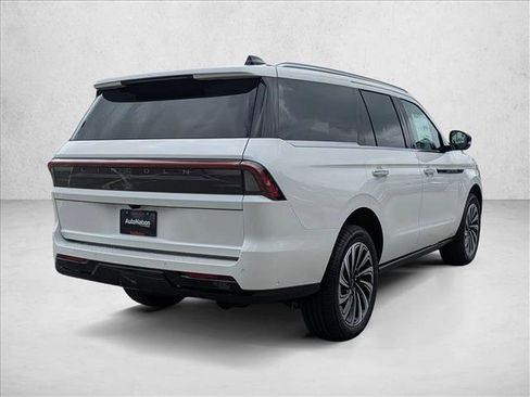 New 2025 Lincoln Navigator Black Label image 8