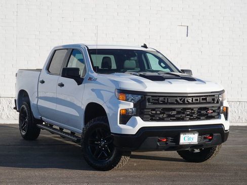New 2025 Chevrolet Silverado 1500 Custom Trail Boss AWD/4WD image 2