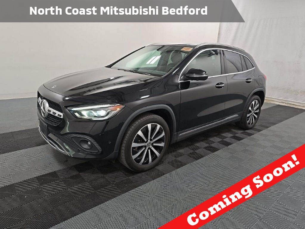 Used 2023 Mercedes-Benz GLA 250 4MATIC w/ Premium Package image 1