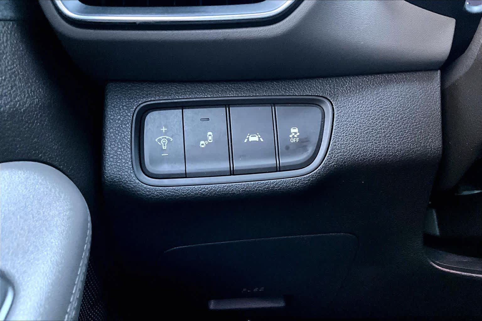 Used 2019 Hyundai Santa Fe SEL FWD image 33