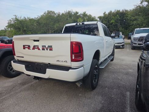 Used 2026 RAM 2500 Laramie AWD/4WD image 4