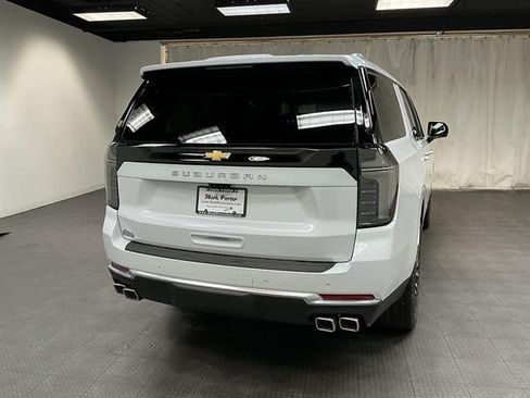 New 2026 Chevrolet Suburban High Country AWD/4WD image 5