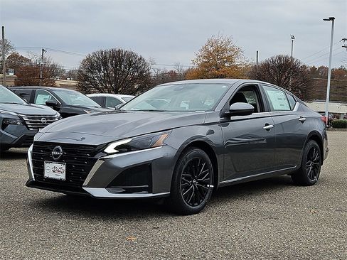 New 2025 Nissan Altima 2.5 SV w/ SV Special Edition Package image 4
