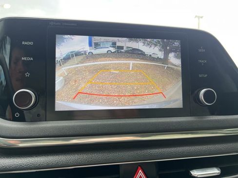 Used 2022 Hyundai Sonata SEL w/ Preferred Accessory Package image 27