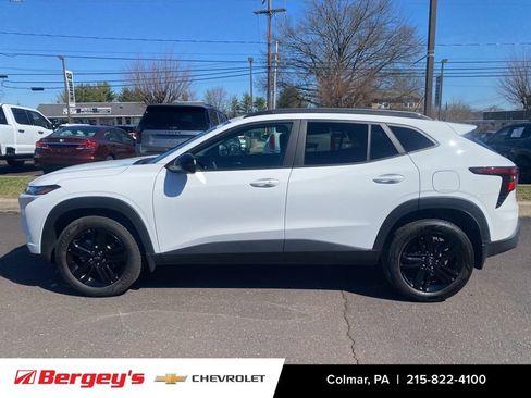 Used 2025 Chevrolet Trax ACTIV w/ Driver Confidence Package image 8